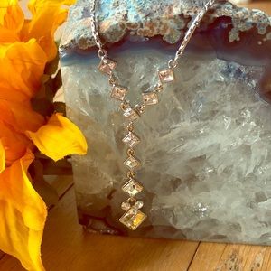 Givenchy gorgeous silver/clear stone necklace 💎